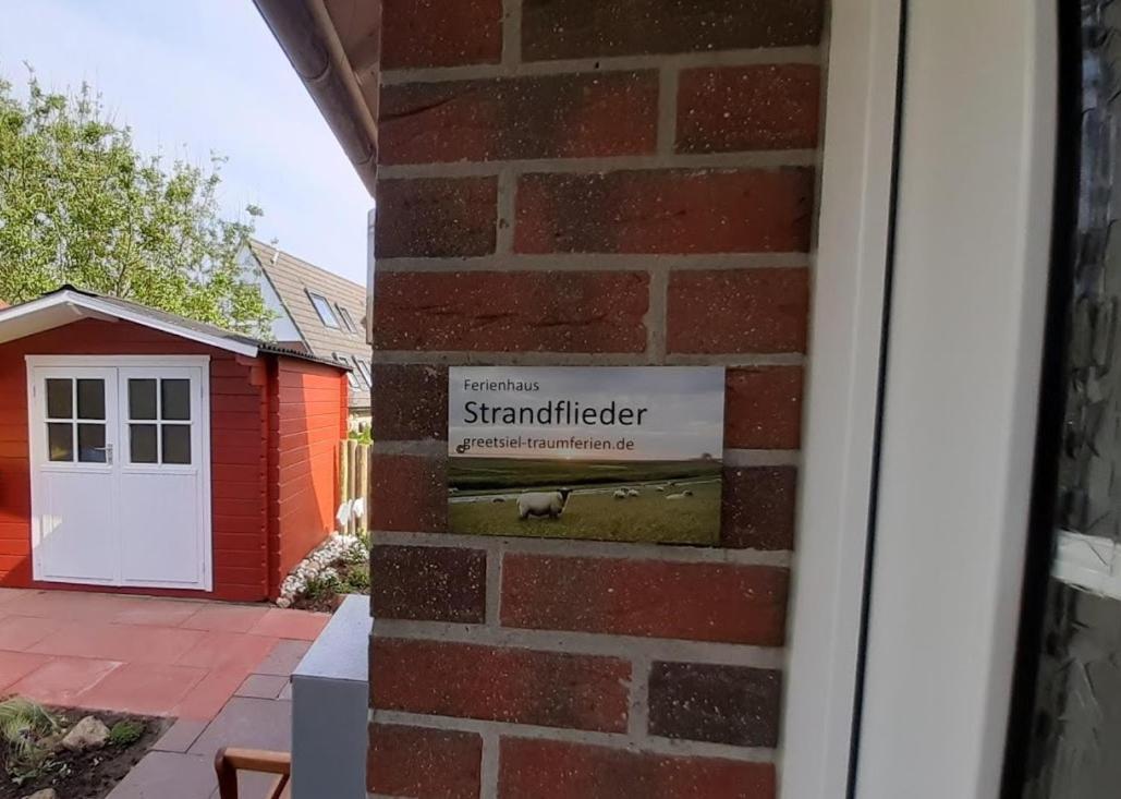 Haus Strandflieder Greetsiel Exterior photo